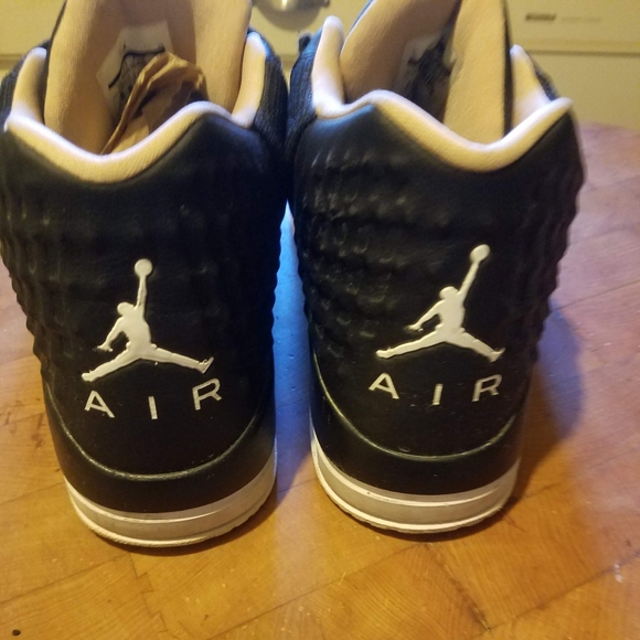 Jordan Air  Academy’s, Black Shoes Sneakers Men’s size  12. - Picture 5 of 9